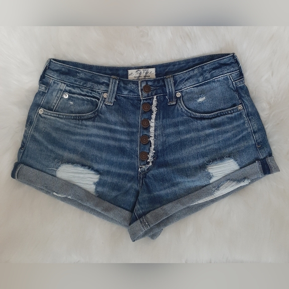 *FINAL SALE* Free People Romeo Rolled Cuff Distressed Button Fly Denim Shorts - Picture 6 of 12